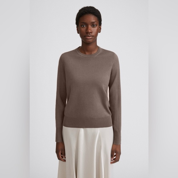 Merona Sweaters - Merona Brown Crew Neck Sweater Fine-Gauge Cotton Sweater Comfy Stretchy Light